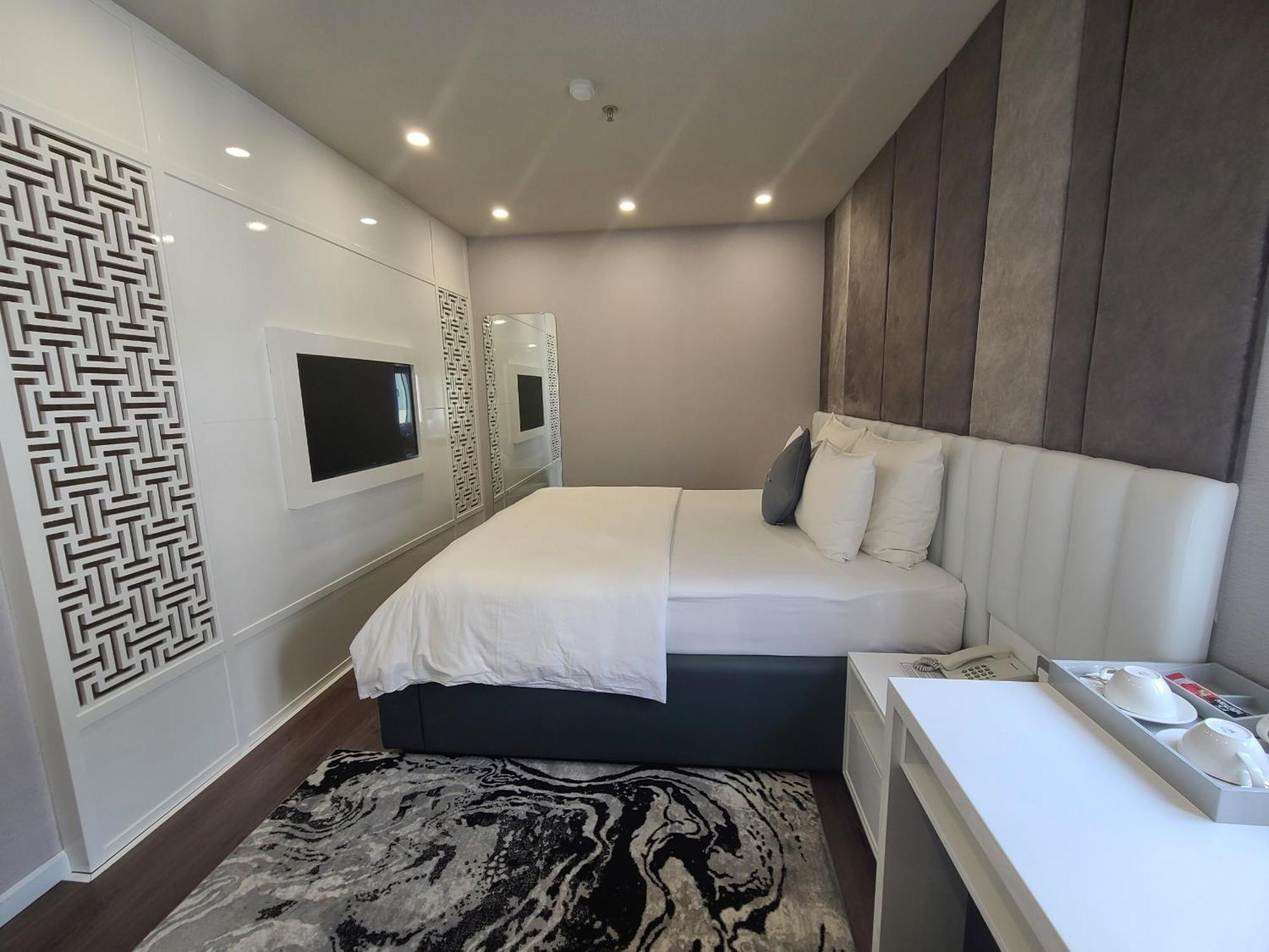 The Moon Hotel 3 Ho Chi Minh-stad Buitenkant foto
